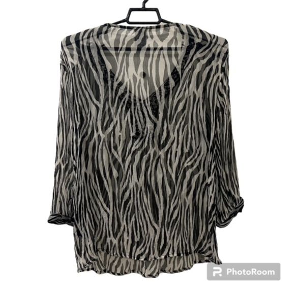 Casual Studio Black White Animal Print Rayon Raffled V-Neck Sheer LS Top Size XL - Picture 2 of 10